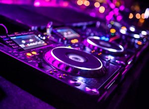 Quanto custa um DJ para casamento?